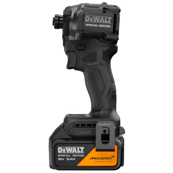 Фото - Шуруповерт DeWALT DCF86MP2T